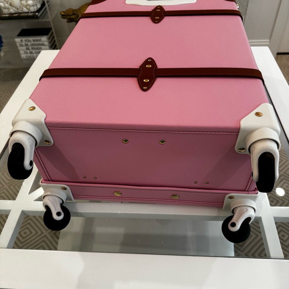 Lilly Pulitzer Pink Heritage Rolling Trunk Suitcase Limited Edition NWT - Picture 10 of 16